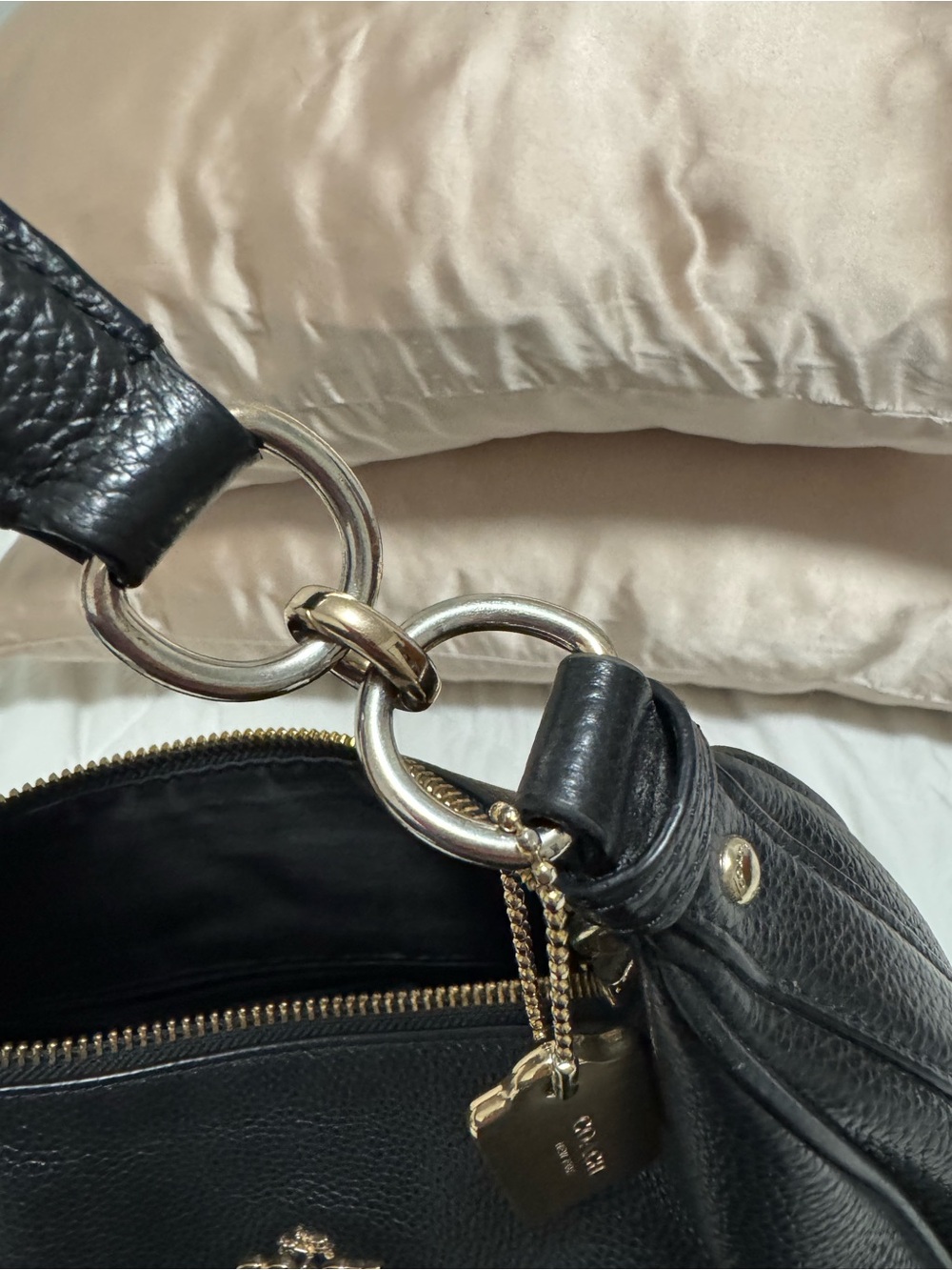 Coach Large Harley Hobo in Black Leather. - Picture 4 of 13
